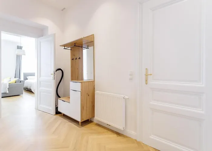 Stylish Near Opera Appartement