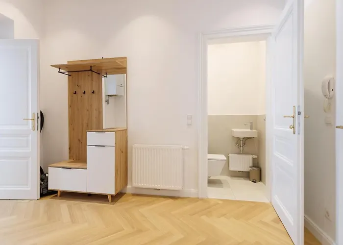Stylish Near Opera Vienne