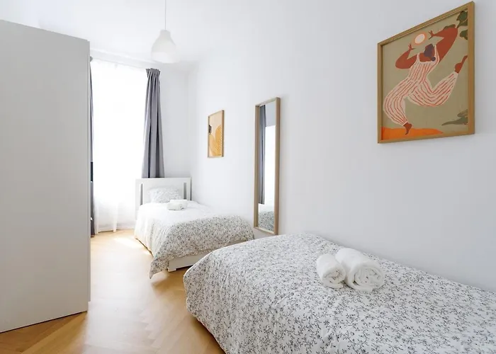 Stylish Near Opera Appartement