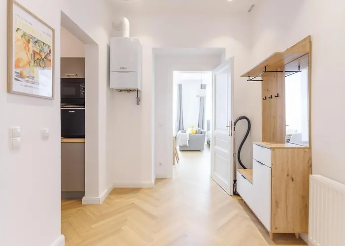 Stylish Near Opera Vienne